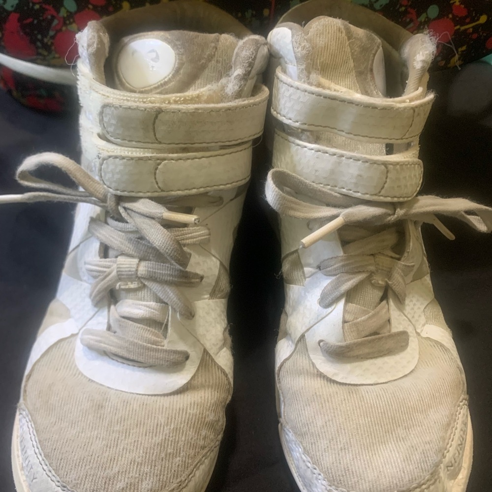 NFINITY Beast White Cheer Shoes